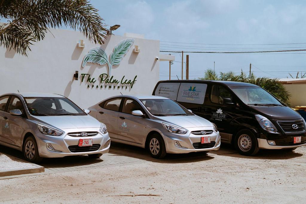 The Palm Leaf Apartments Noord Dış mekan fotoğraf